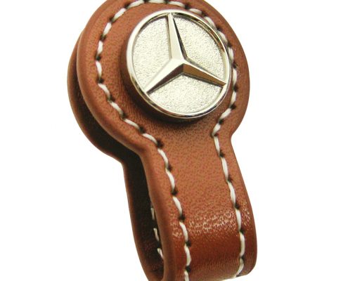 The classic design of Headphone Leather Cable Winder