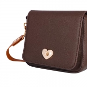 The purse looks cute with a heart metal buckle.