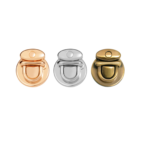 Different plating colors of the Shield Shape Metal Bag Buckle