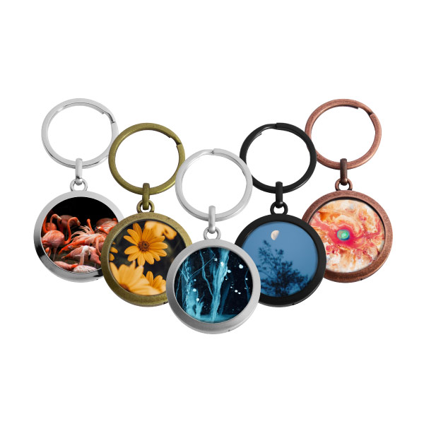 Round Photo Frame Keyring can be plated with different colors.
